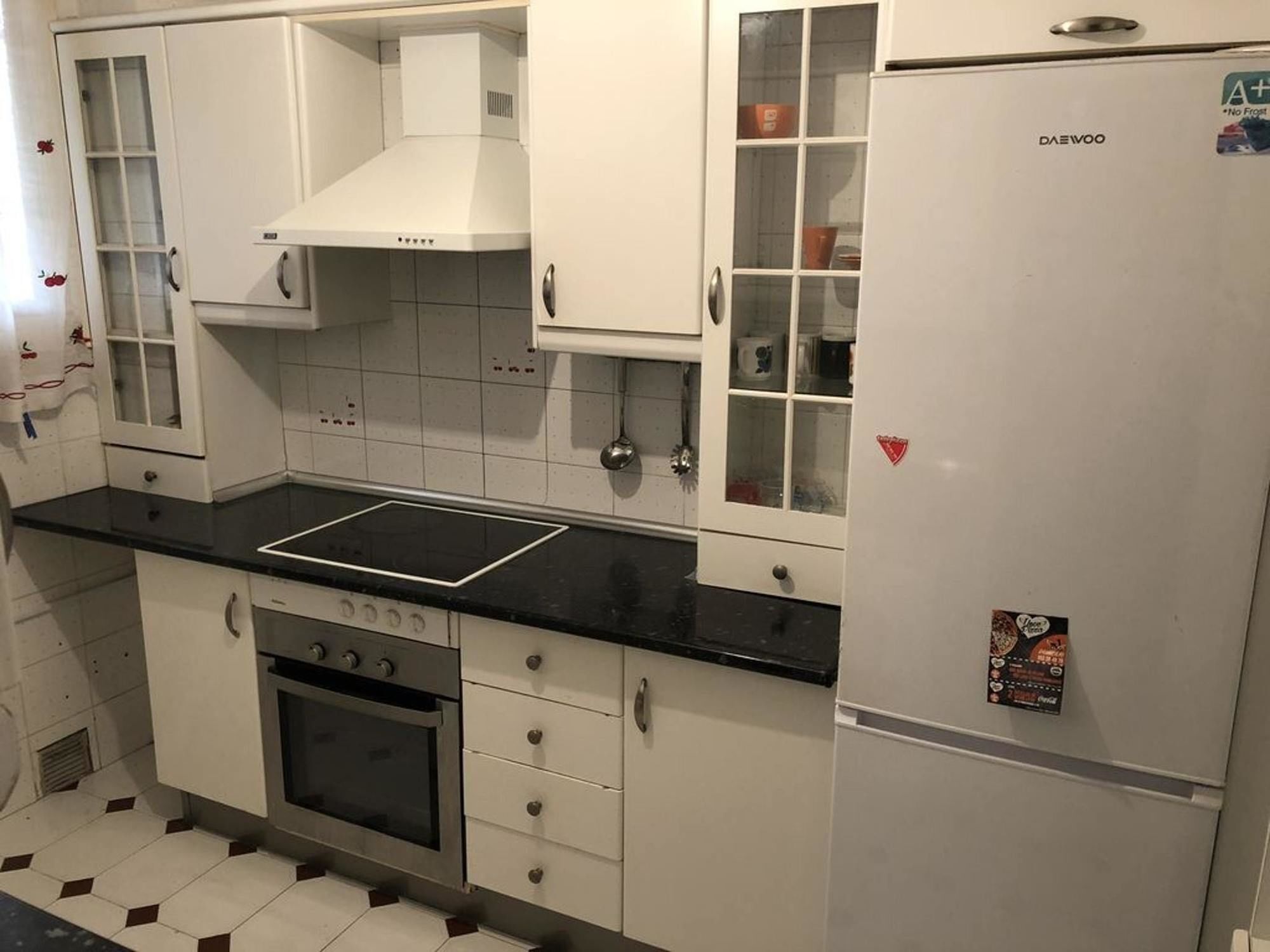 With 3 Bedrooms In Malaga, With Wonderful Sea View, Furnishe Apartament Malaga